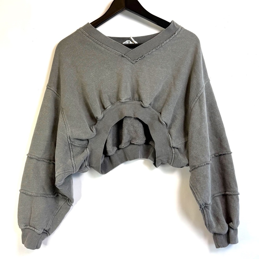 Out From Under Womens Grey Ultra Cropped V-Neck Sweatshirt Size Small